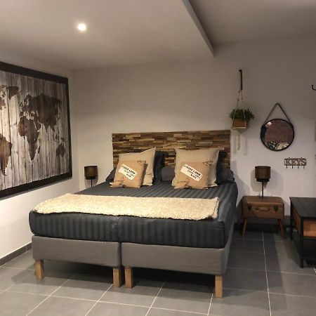 Auberge De Pachoquin Meounes-les-Montrieux ภายนอก รูปภาพ