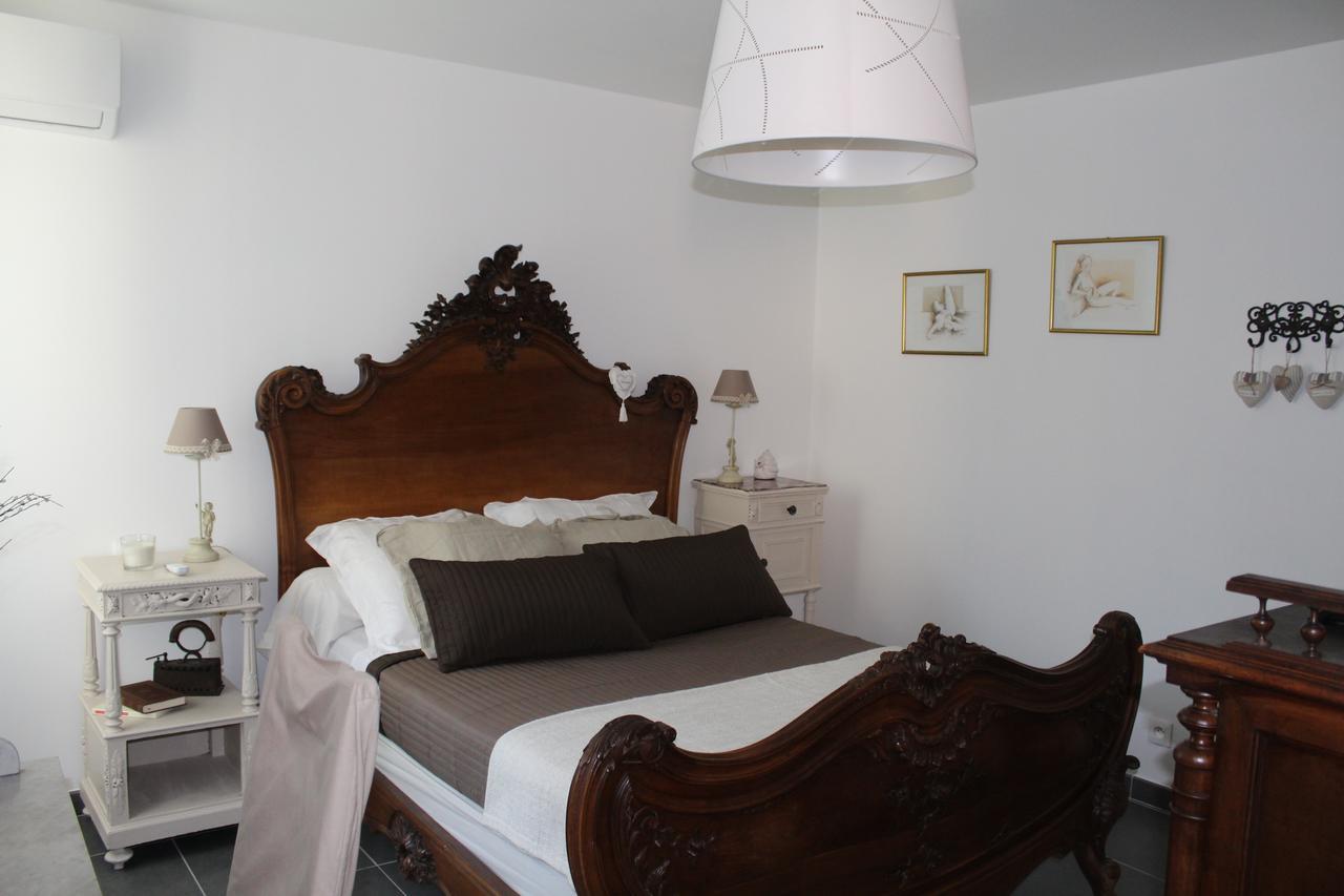 Auberge De Pachoquin Meounes-les-Montrieux ภายนอก รูปภาพ