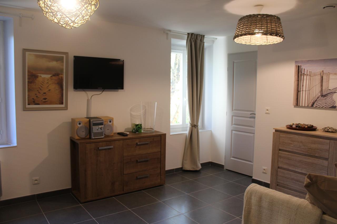 Auberge De Pachoquin Meounes-les-Montrieux ภายนอก รูปภาพ