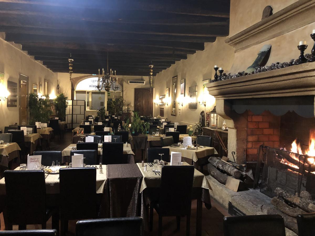 Auberge De Pachoquin Meounes-les-Montrieux ภายนอก รูปภาพ